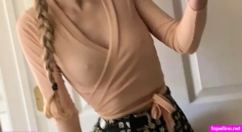 Annie Frequentpuker OnlyFans Thumbnail #RUWduMxzFm