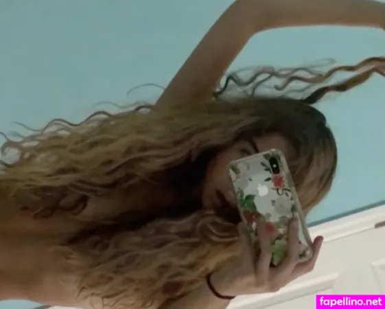Annie Frequentpuker OnlyFans Thumbnail #yp19DgKyUs