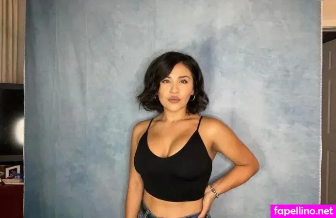 Annie Gonzalez OnlyFans Thumbnail #QbQJVEYNQU