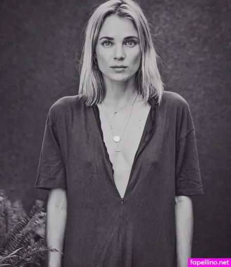 Annie Hoffmann OnlyFans Thumbnail #HmcUrsunWj