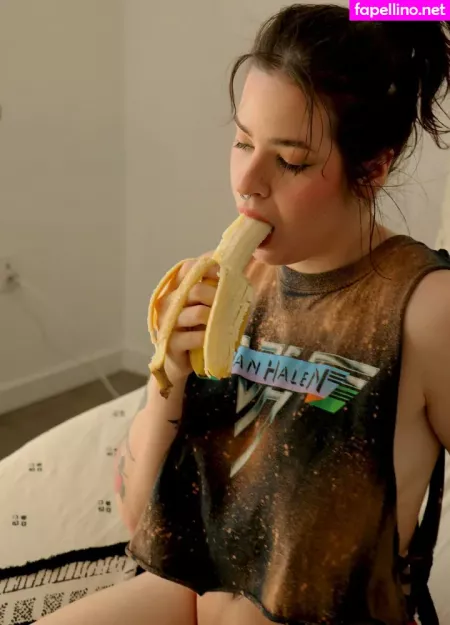 Annie Jay OnlyFans Thumbnail #7kZSjztpu5