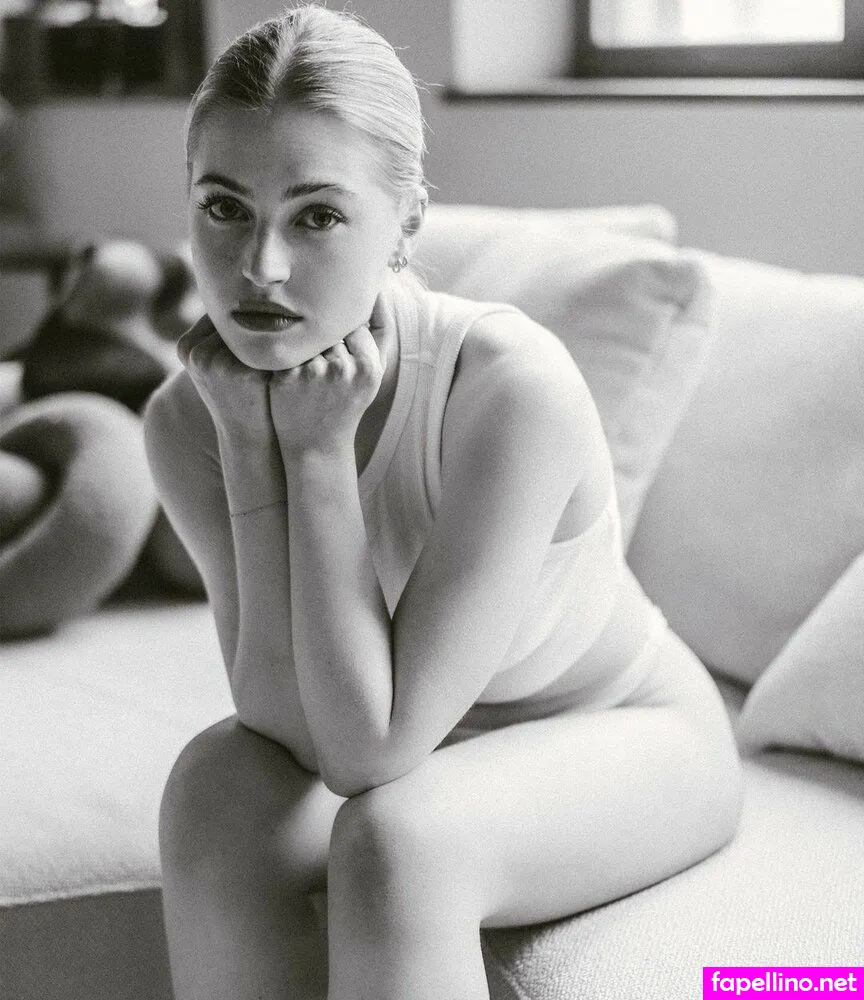 anniekknowles, katherineknowles Nude Leaked OnlyFans Photo #AnPtbEWBR0