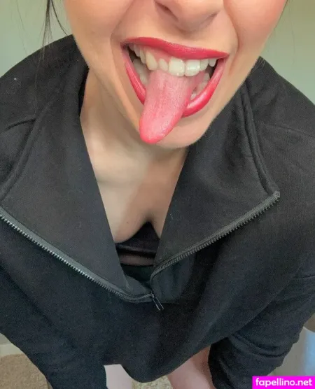 Annie Kundis OnlyFans Thumbnail #MCb0emGLo0