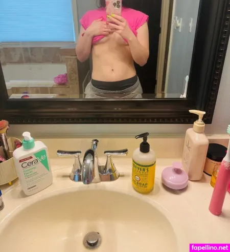 Annie Kundis OnlyFans Thumbnail #dlIxYiwtVa