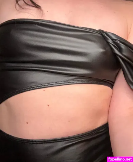 Annie Kundis OnlyFans Thumbnail #irkadUiYhw