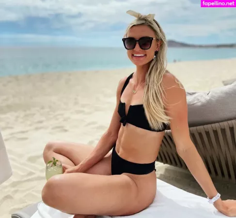 Annie Kunz OnlyFans Thumbnail #67fZJ2Z6Ia