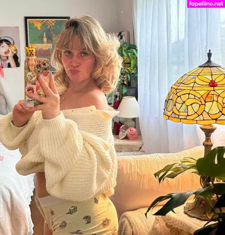 Annie Marie Sauve OnlyFans Thumbnail #NaWDgOYRt3