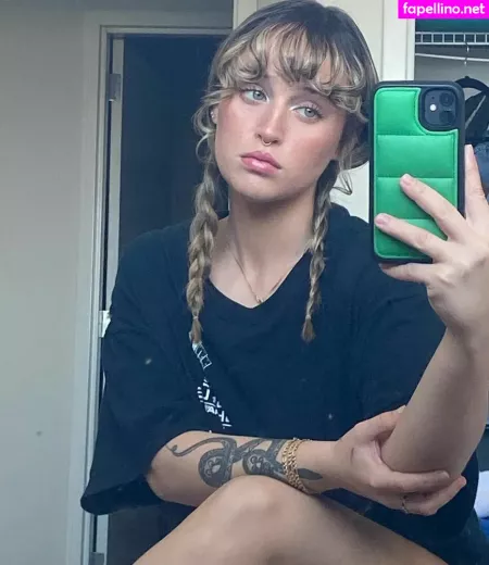 Annie Marie Sauve OnlyFans Thumbnail #li1ux73cgM
