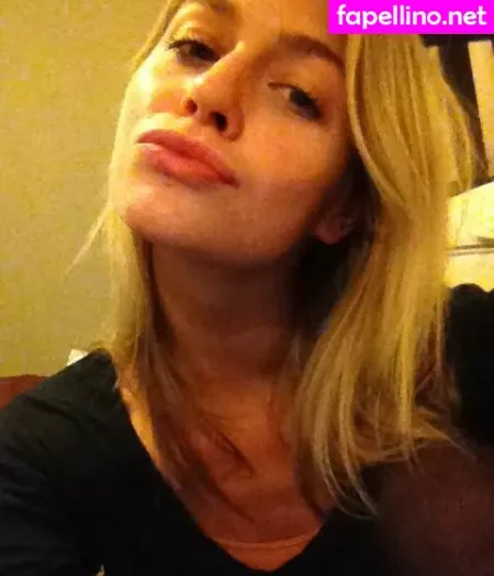 Annie Mcginty OnlyFans Thumbnail #zTH7S3D20t