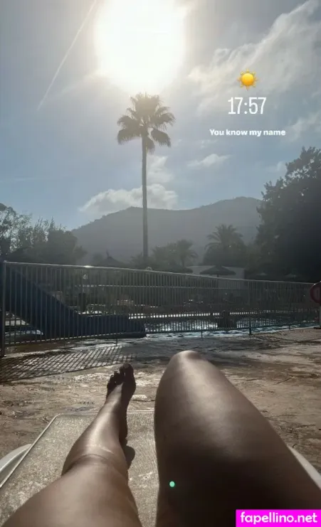 Annie Queen OnlyFans Thumbnail #3WNwjLbQv1