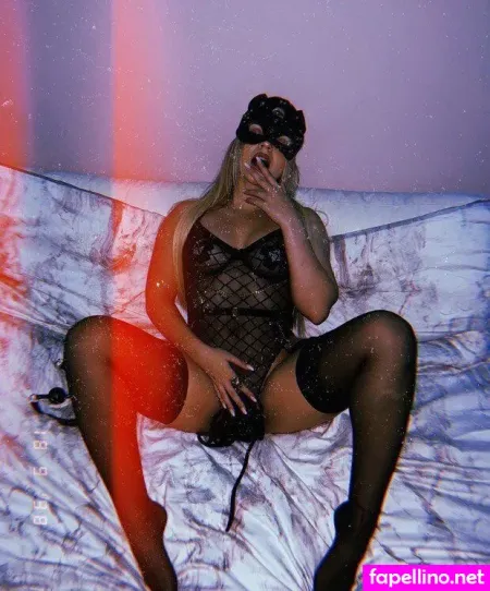 Annie Queen OnlyFans Thumbnail #KnefpaOYrj