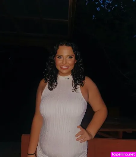 Annie Ruth Burchett OnlyFans Thumbnail #28UvqGqDB1