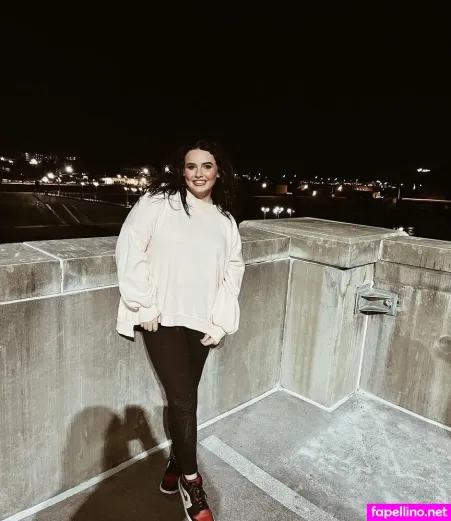 Annie Ruth Burchett OnlyFans Thumbnail #Ipwaa921gV