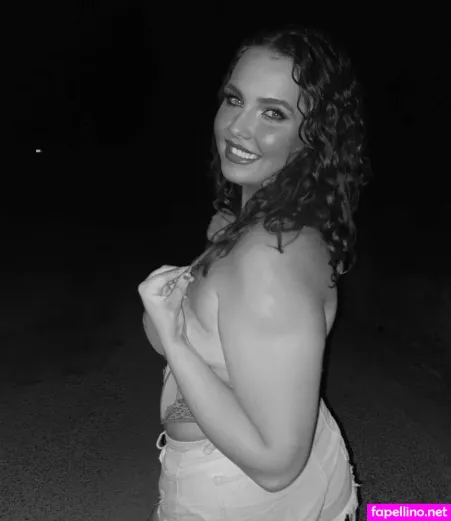 Annie Ruth Burchett OnlyFans Thumbnail #nVGZ5cnleU