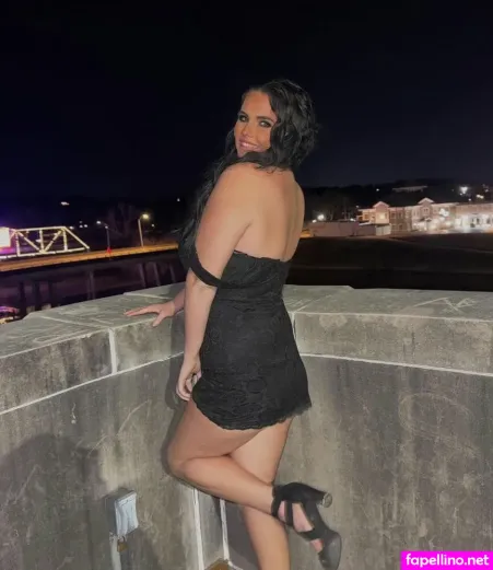 Annie Ruth Burchett OnlyFans Thumbnail #pSg7N5tlVZ