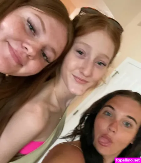 Annie Ruth Burchett OnlyFans Thumbnail #rySPF0EeUr