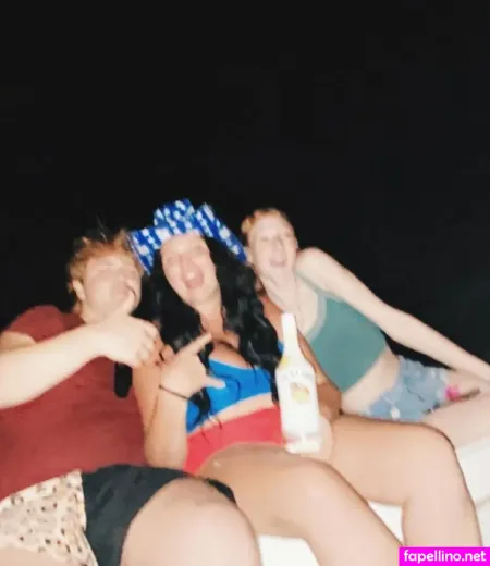 Annie Ruth Burchett OnlyFans Thumbnail #v4YTEEozQe