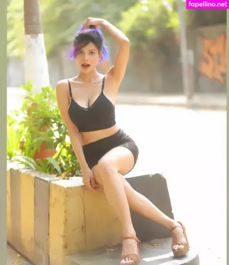 Annie Sharma OnlyFans Thumbnail #SUNOVdXbnt