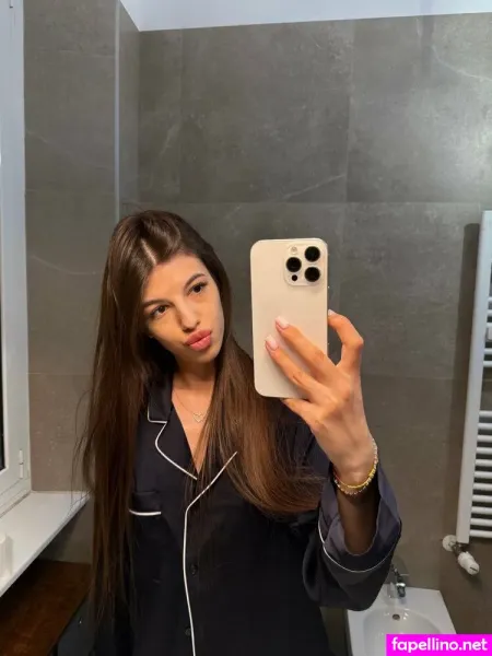 Annie Simplegirl OnlyFans Thumbnail #rii2iEEOO0