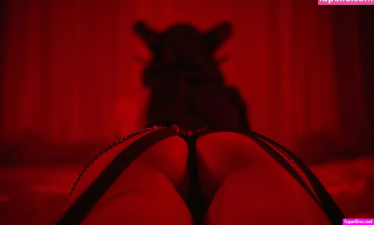 Annie Trashcan OnlyFans Thumbnail #EFONvv3v9q