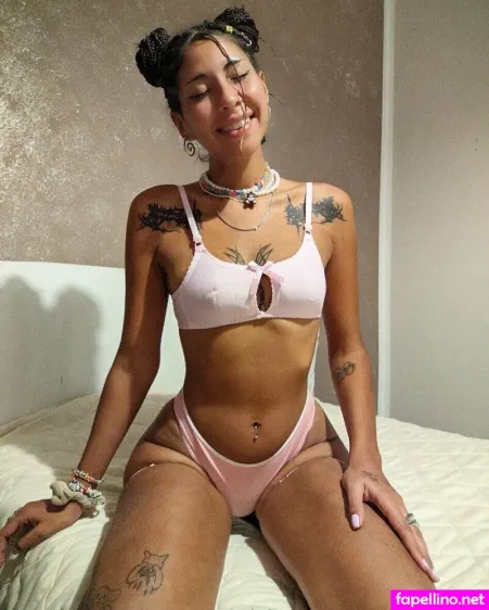 Annie Xtasy OnlyFans Thumbnail #tkrRNKuQkL