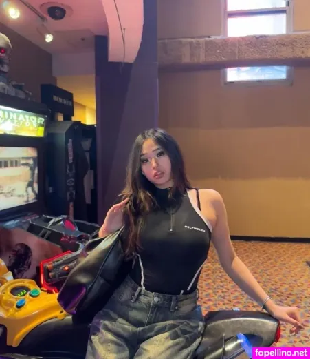 Annie Zheng Cellow111 OnlyFans Thumbnail #C4lUBfoYhp