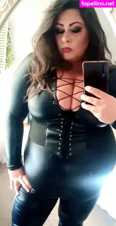 Annie OnlyFans Thumbnail #CuE9NjWJZN