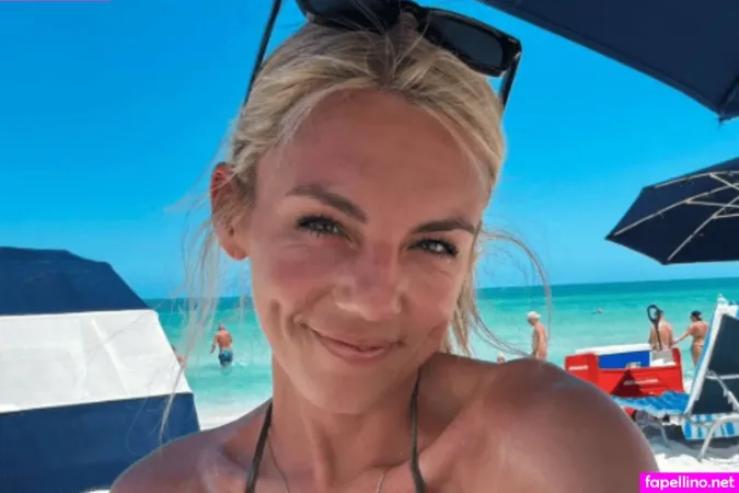 Annieagar OnlyFans Thumbnail #4YU8FBGDca