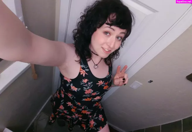 Anniebrokely OnlyFans Thumbnail #NgthynkwmP