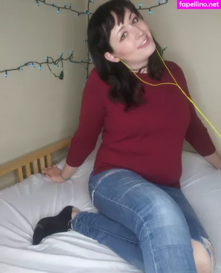 Anniebrokely OnlyFans Thumbnail #ikitHbxaKJ