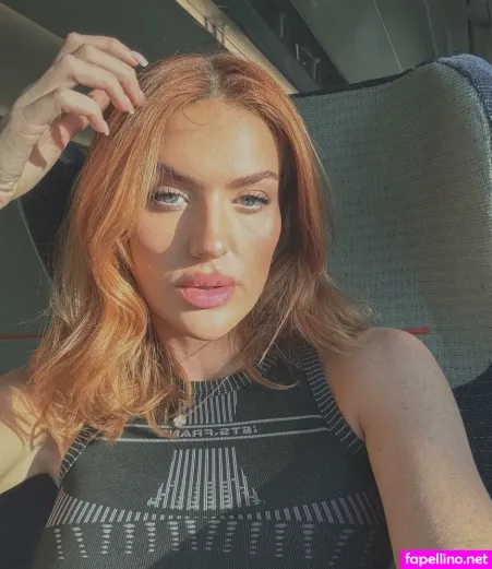 Anniecharlotte OnlyFans Thumbnail #YjFUj342lx