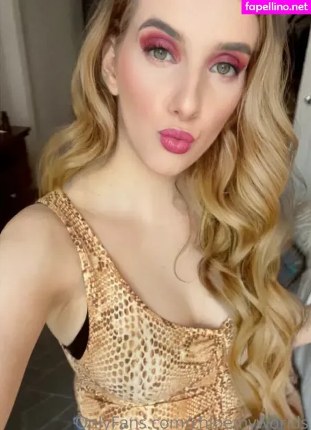 Anniechloesworld OnlyFans Thumbnail #dJk2aImam3