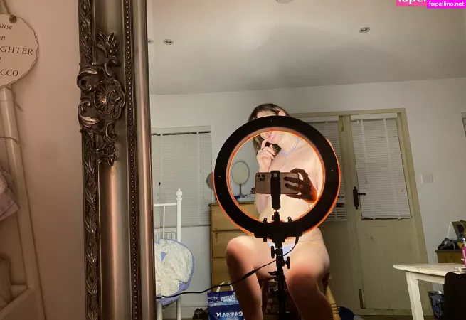 Annieecharlottefree OnlyFans Thumbnail #JCuLE8mocL