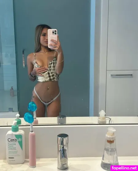 Annieee Winn OnlyFans Thumbnail #a3W0aKN2RM