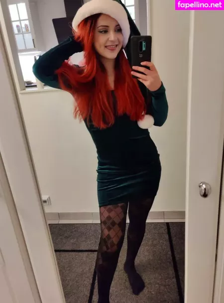 Anniefuchsia OnlyFans Thumbnail #Lcn1mttW8C