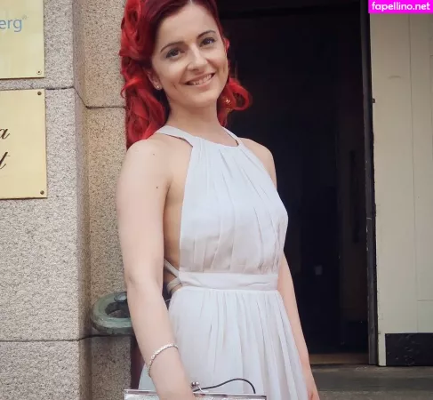 Anniefuchsia OnlyFans Thumbnail #i2AGrsSRUl