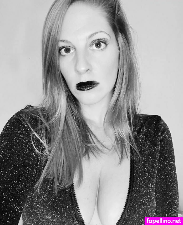 alixstrauss, anniekingxxx_free Nude Leaked OnlyFans Photo #Cb1HEqj0FM