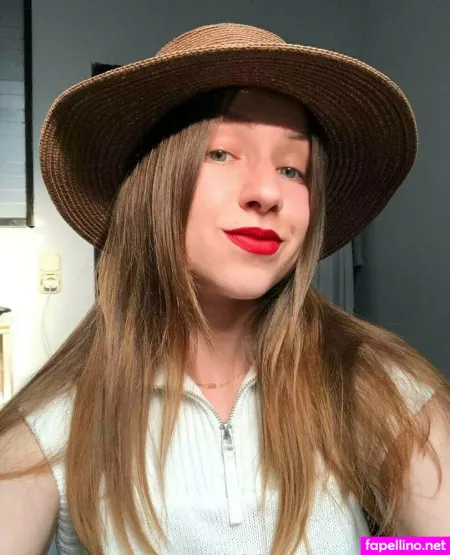 Anniemelody OnlyFans Thumbnail #2DRM4Sb5o3