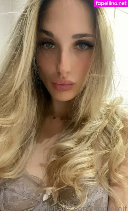 Anniemif OnlyFans Thumbnail #OyFMTtyuyd