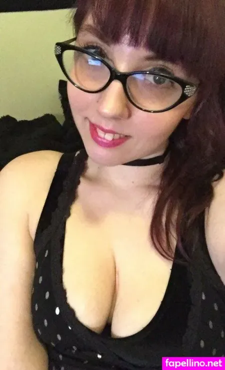 Annieqt OnlyFans Thumbnail #RPxCAGJ4A4