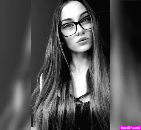 Annieschka Fit OnlyFans Thumbnail #v59hlEsrDS