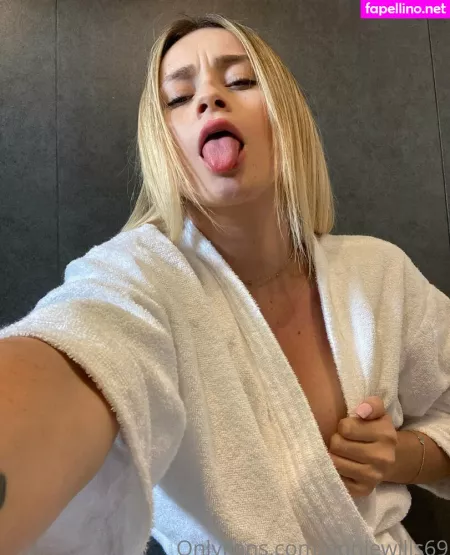 Anniewillfree OnlyFans Thumbnail #dOOoL9jvOt