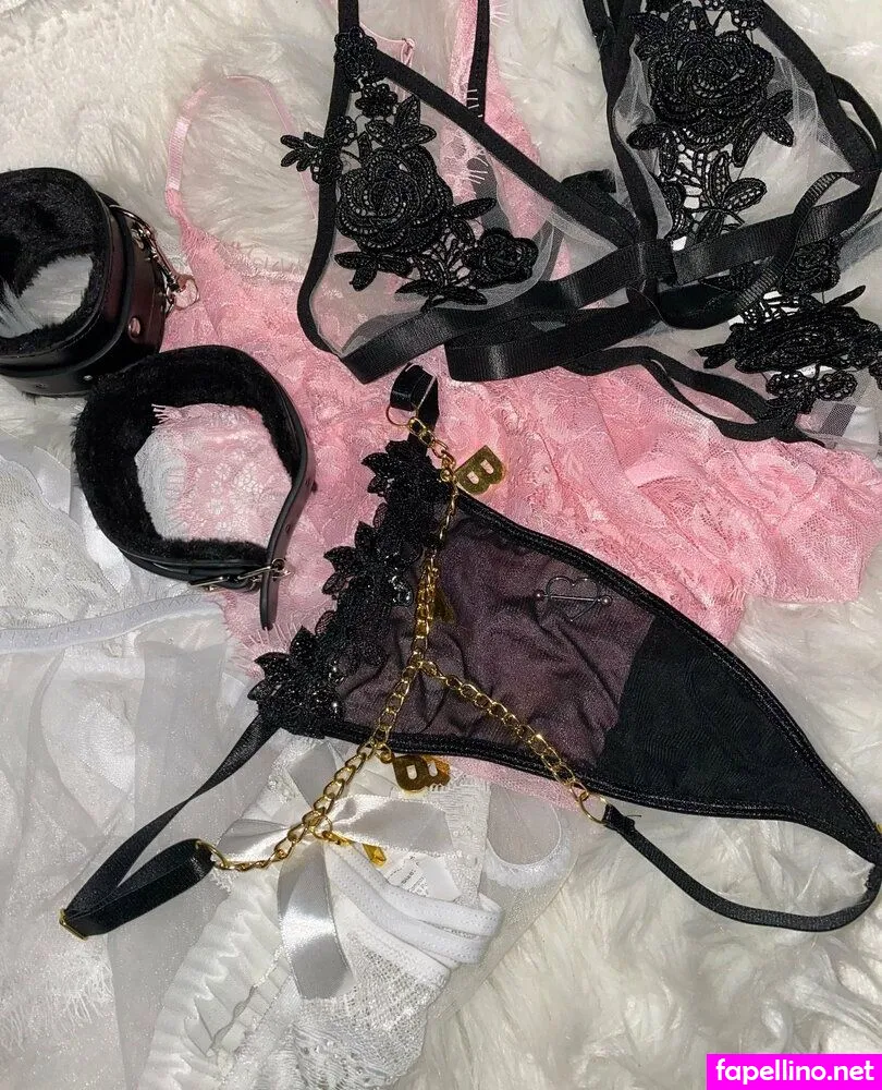 anniidam1, annimeanz Nude Leaked OnlyFans Photo #3eKcjcIjuy