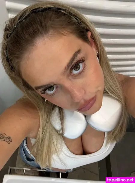 Anniisturn OnlyFans Thumbnail #IHvxHLWPxj