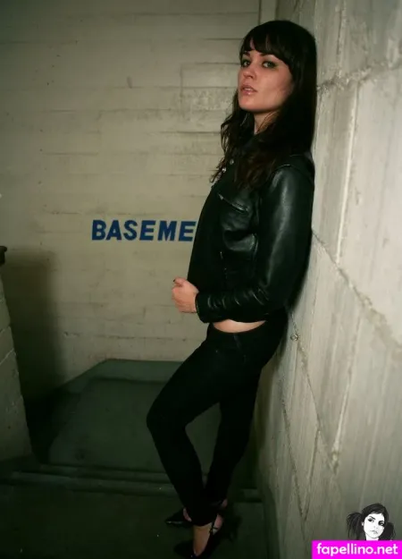 Annika 1 OnlyFans Thumbnail #BOVBsFmajG