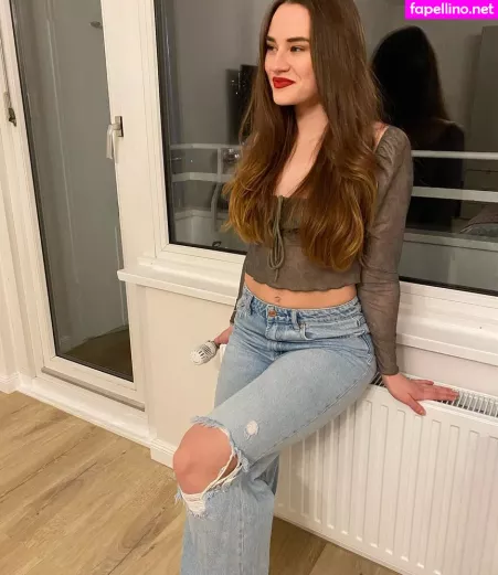 Annika Baecker OnlyFans Thumbnail #phM3v0pqOW