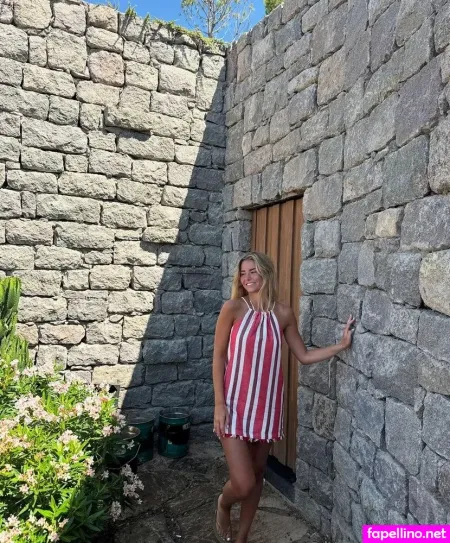 Annika Cezzar OnlyFans Thumbnail #XMHzZLAoj9