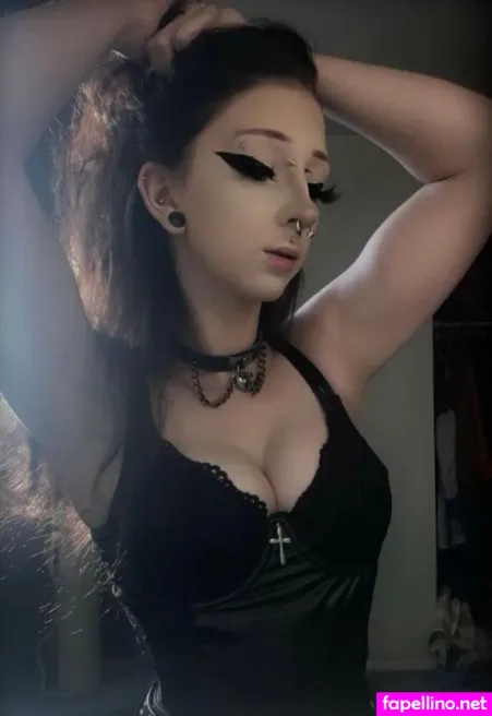 Annika Hermonat OnlyFans Thumbnail #uIZmNd7twn