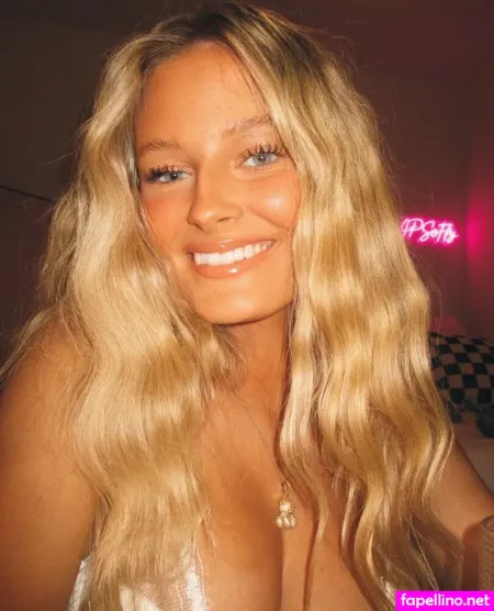 Annika Peterson OnlyFans Thumbnail #aPbKnIjT0z