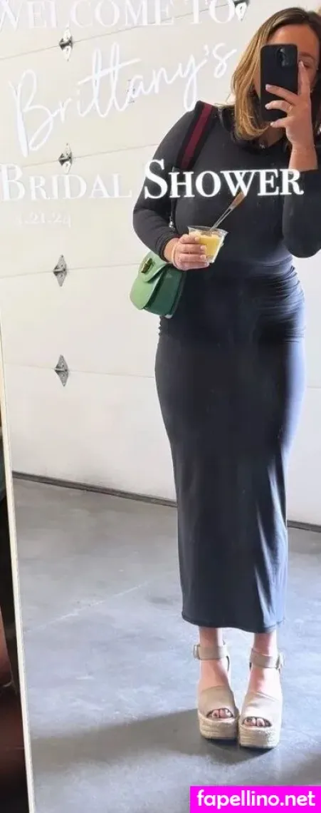 Annnieee OnlyFans Thumbnail #RFV74v6Kjc